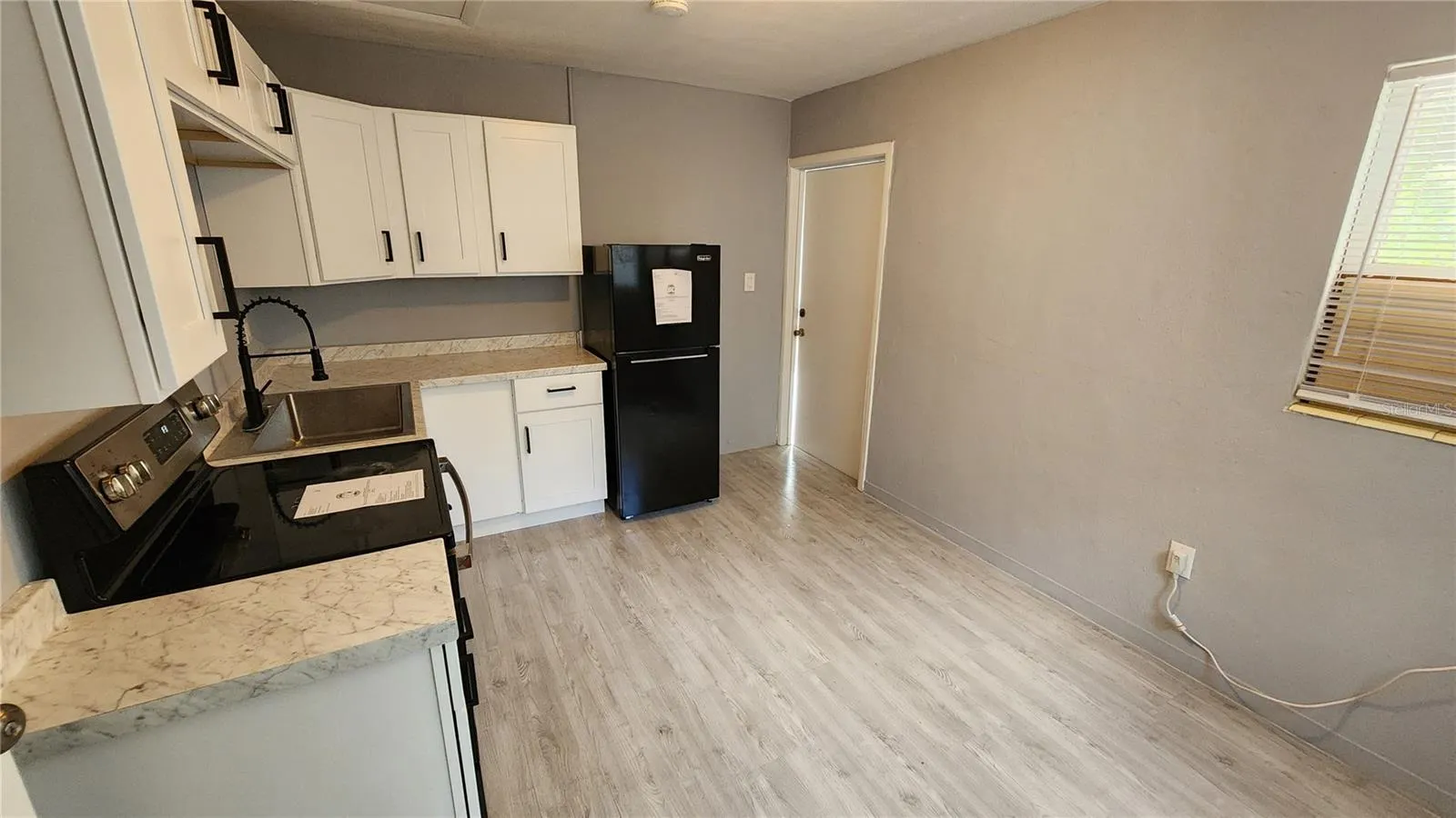 2252 MAPLE AVE #2254, #2254