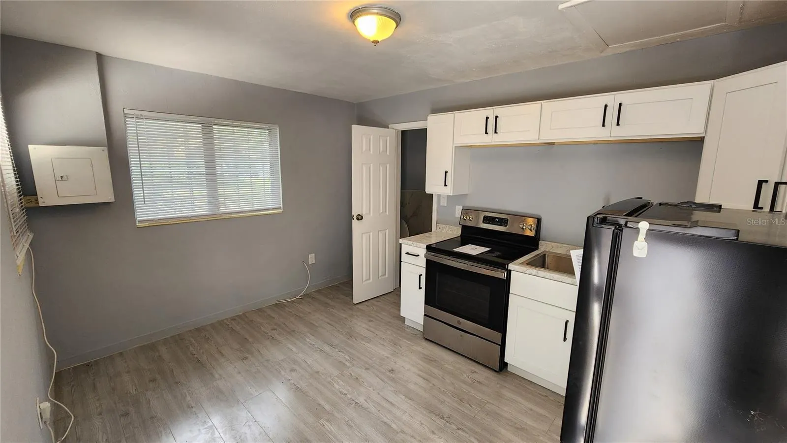 2252 MAPLE AVE #2254, #2254