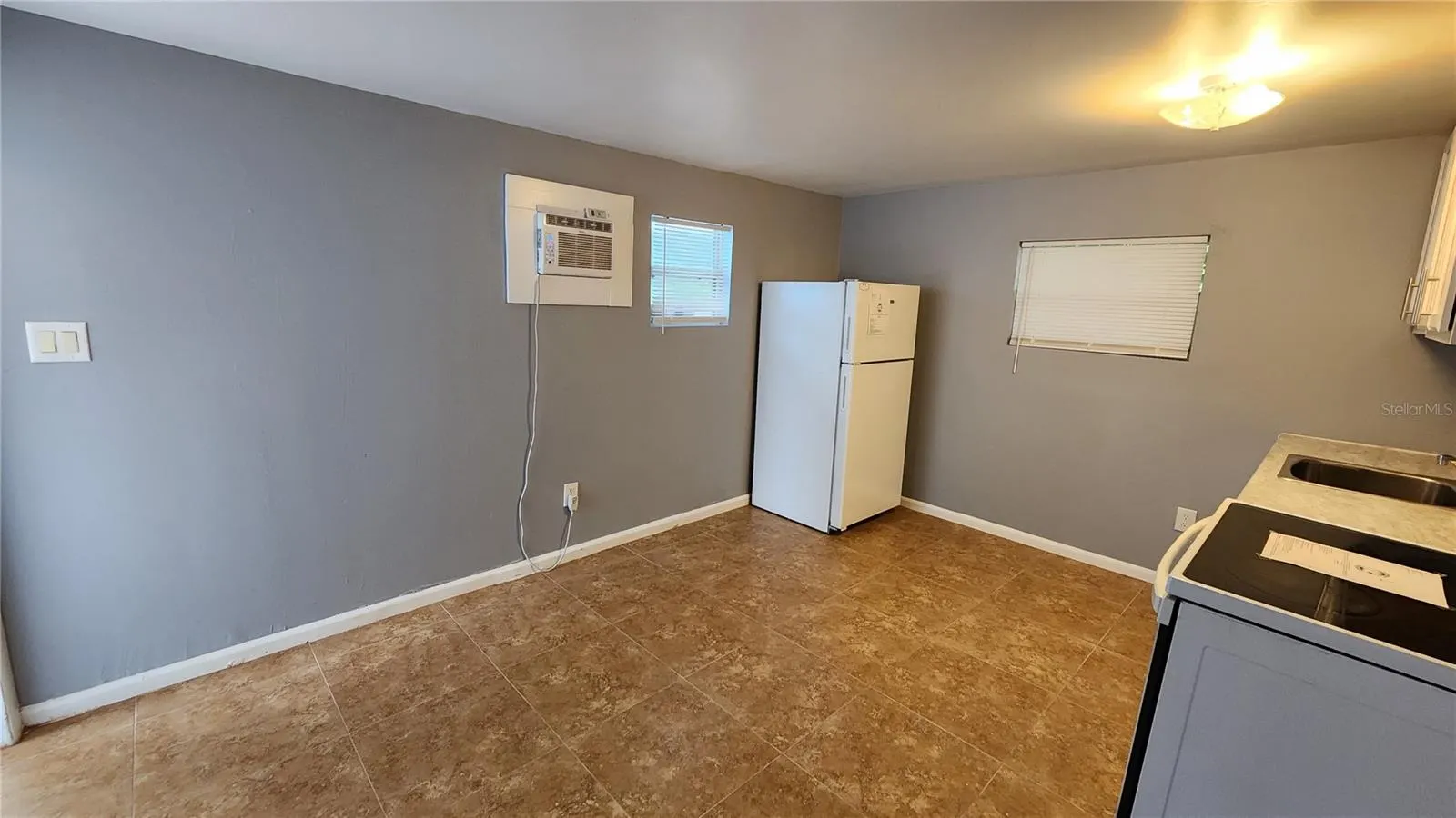 2252 MAPLE AVE #2254, #2254