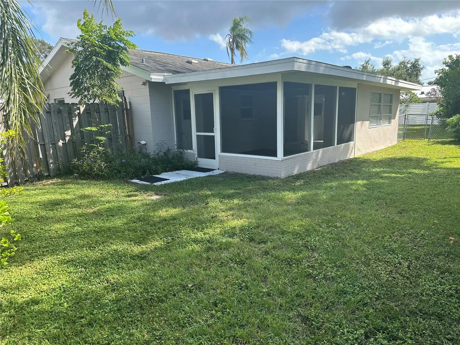 2406 ALPINE AVE