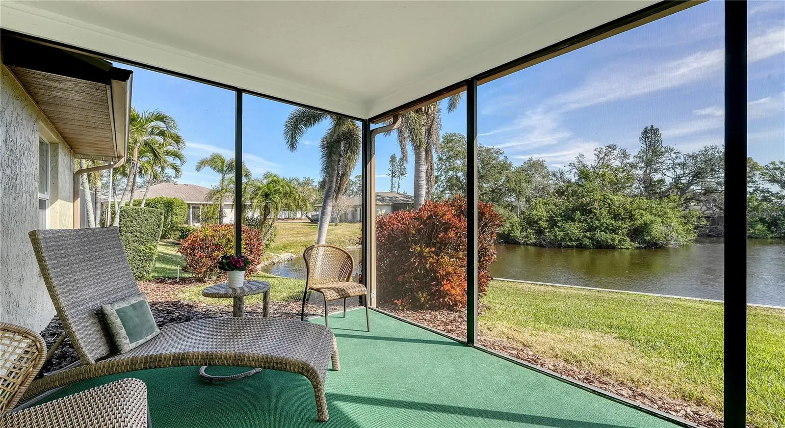 4503 CORAL LAKE DR