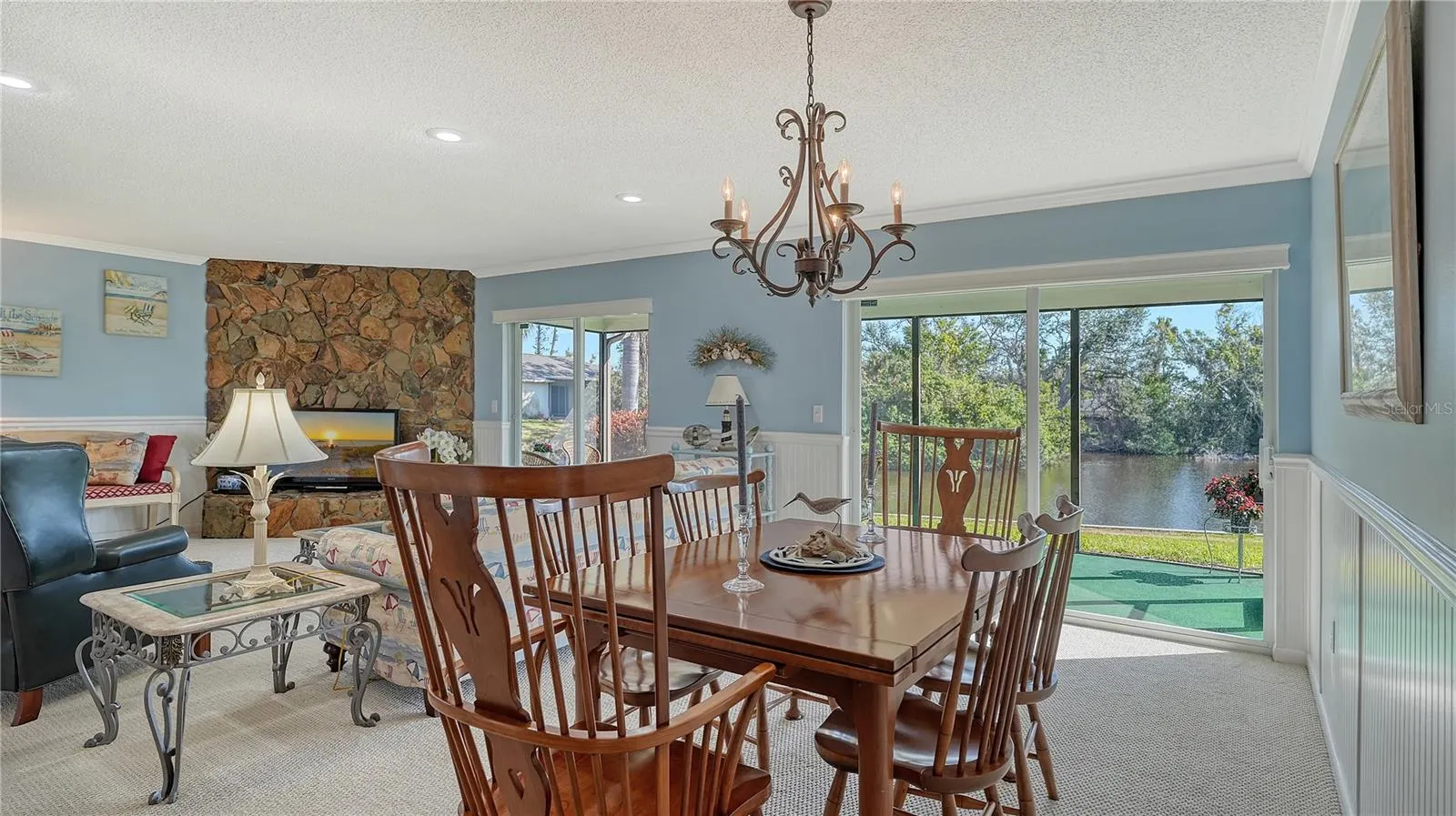4503 CORAL LAKE DR