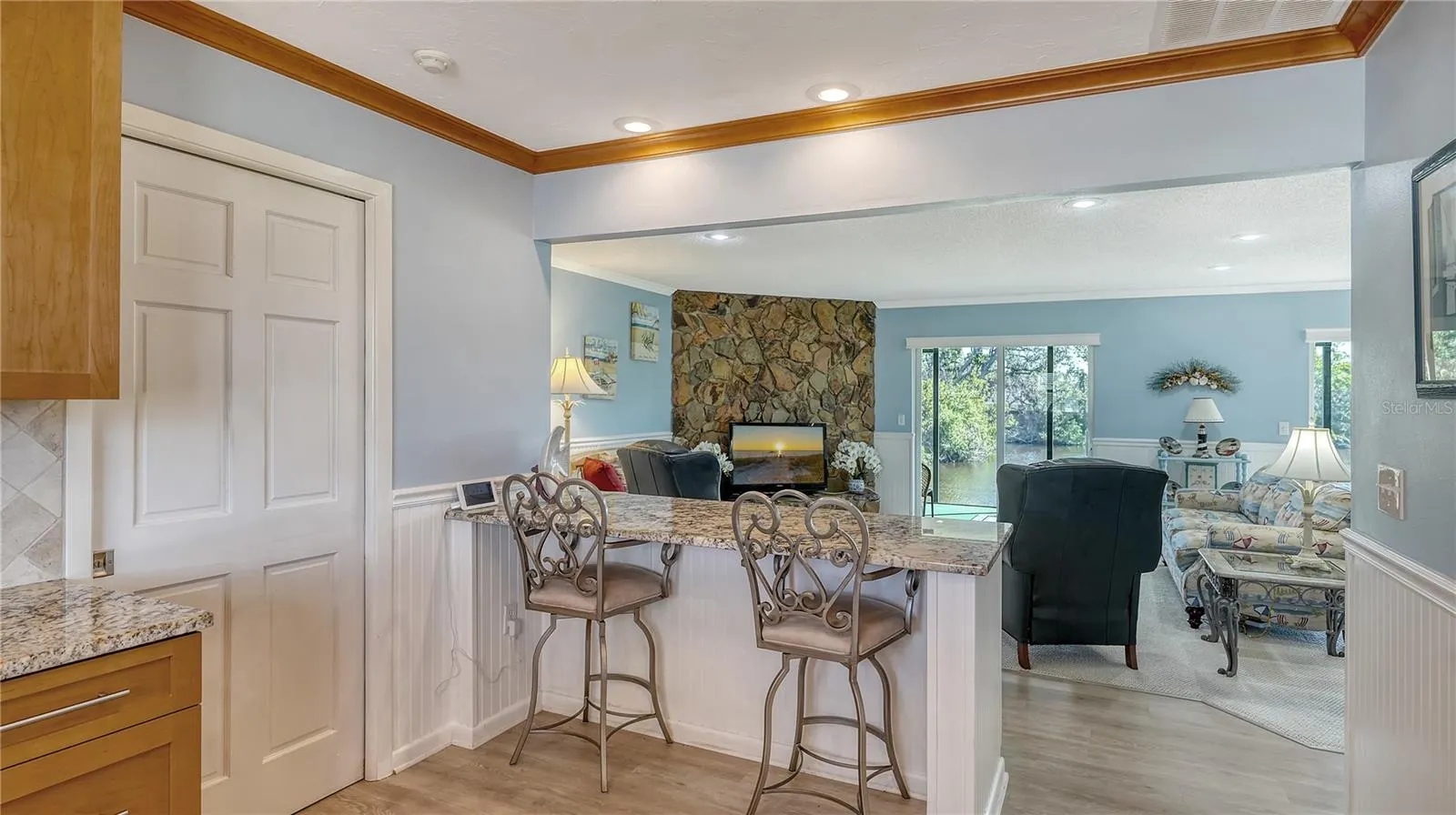 4503 CORAL LAKE DR