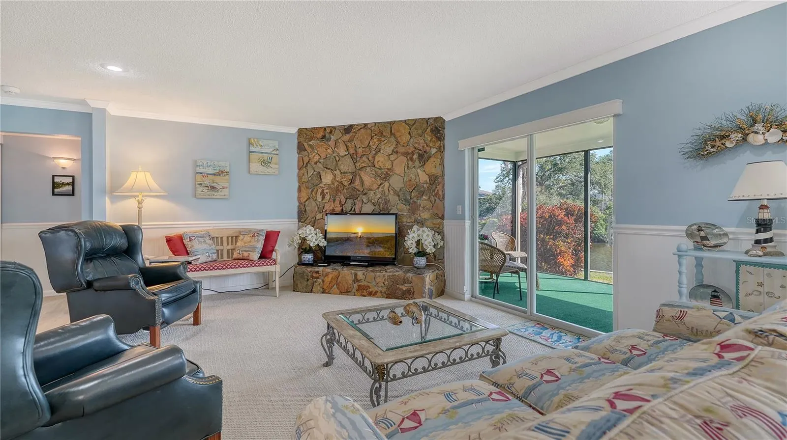 4503 CORAL LAKE DR