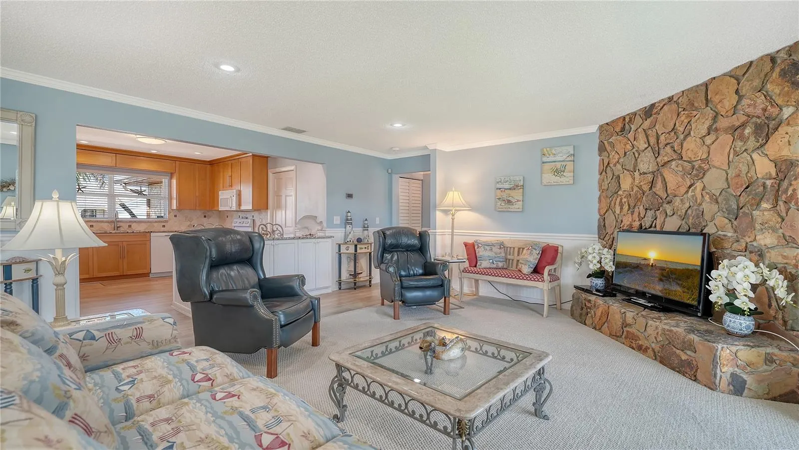 4503 CORAL LAKE DR