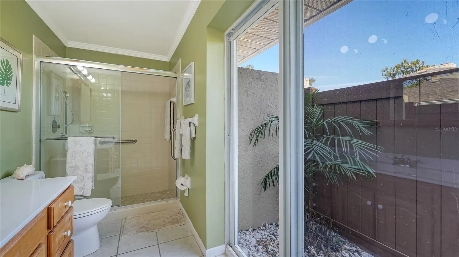 4503 CORAL LAKE DR