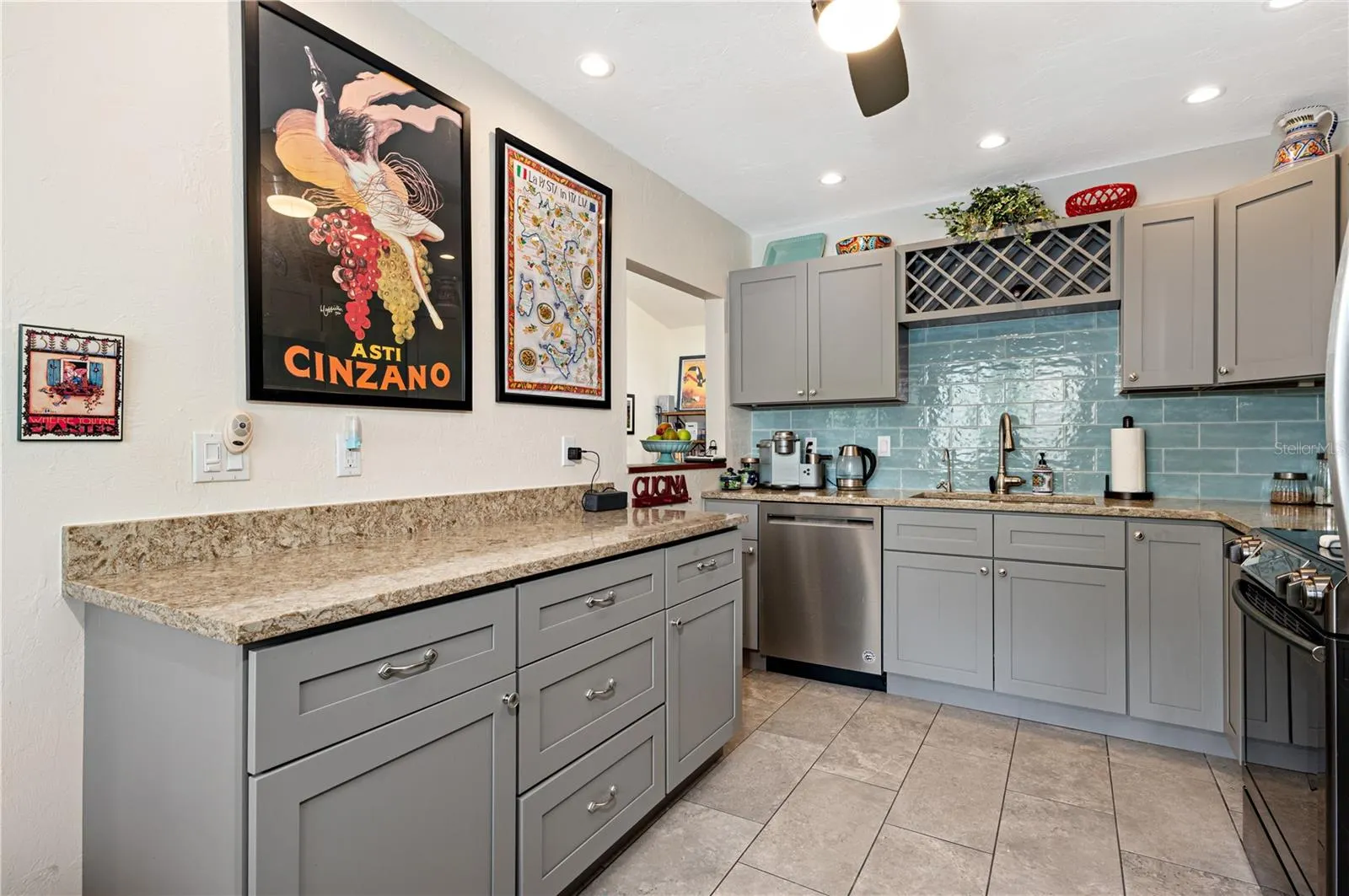 1512 PELICAN COVE RD #239, #239