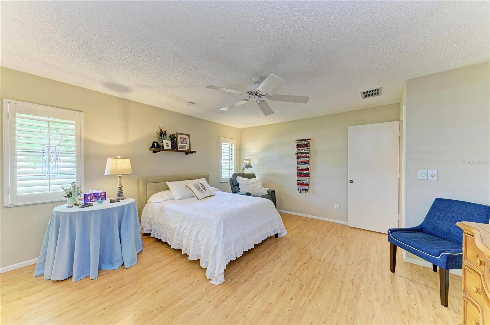 7087 FAIRWAY BEND CIRCLE
