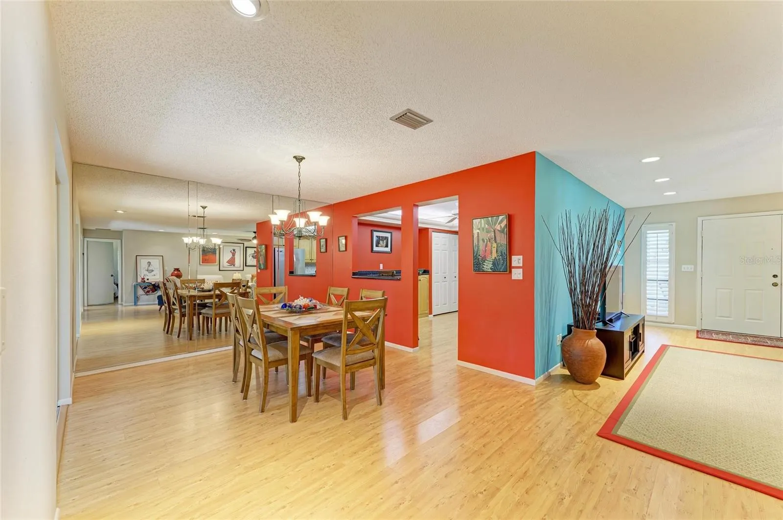 7087 FAIRWAY BEND CIRCLE