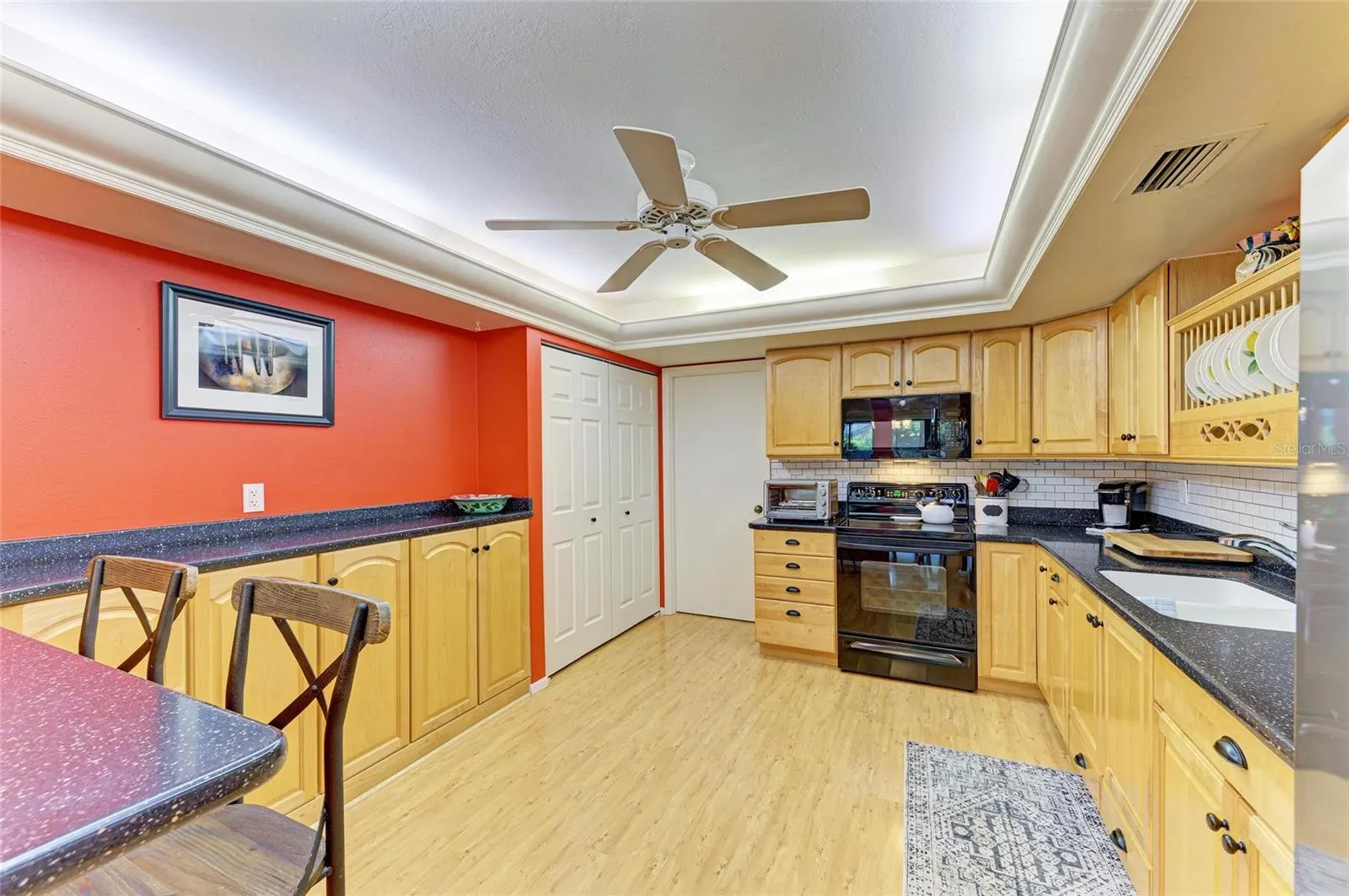 7087 FAIRWAY BEND CIRCLE