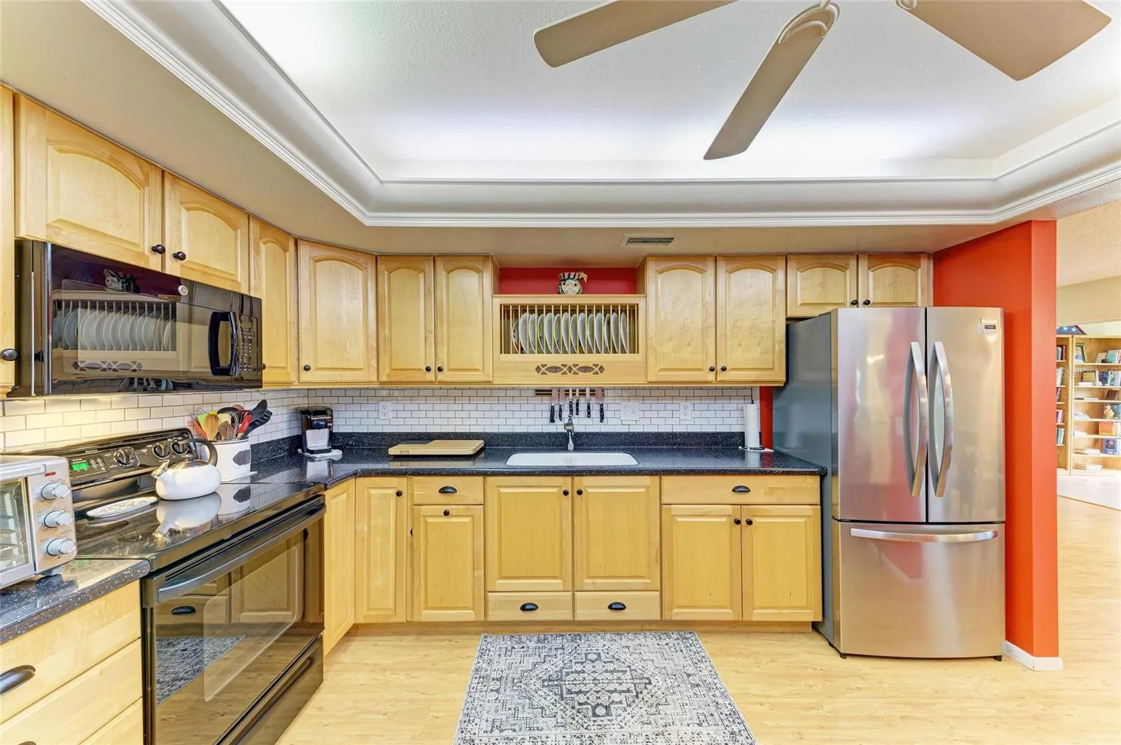 7087 FAIRWAY BEND CIRCLE