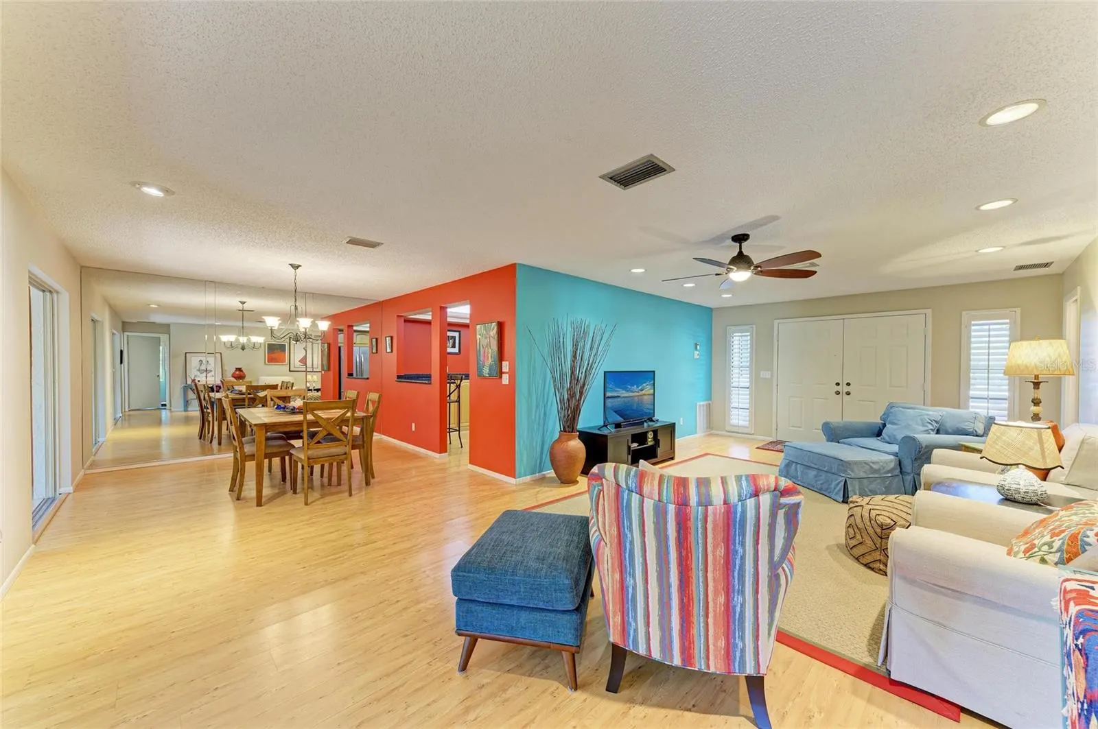 7087 FAIRWAY BEND CIRCLE