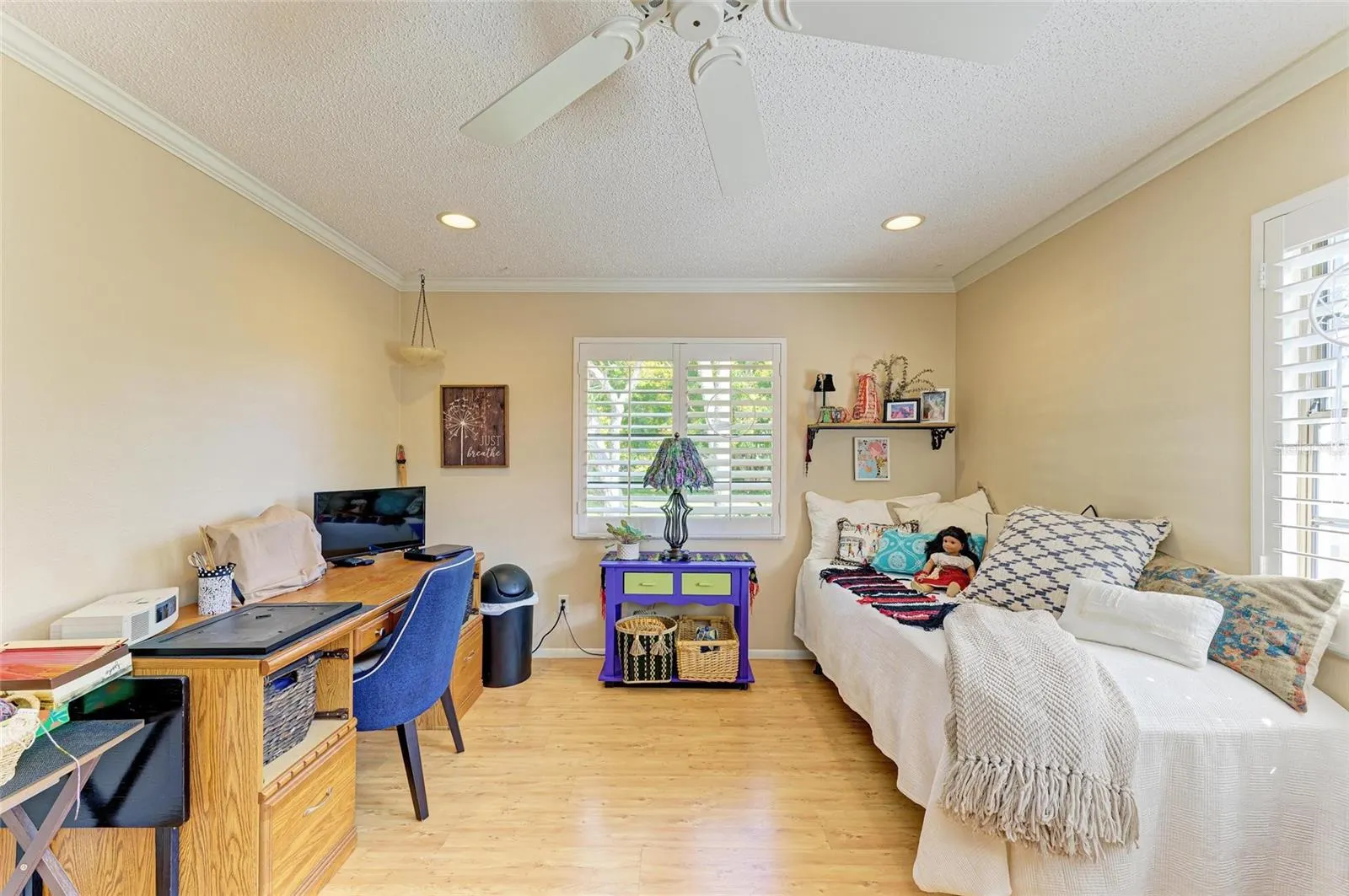 7087 FAIRWAY BEND CIRCLE