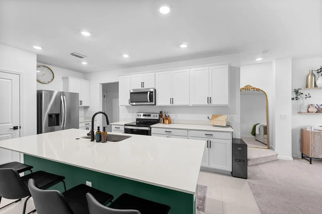 1840 VANORA LN