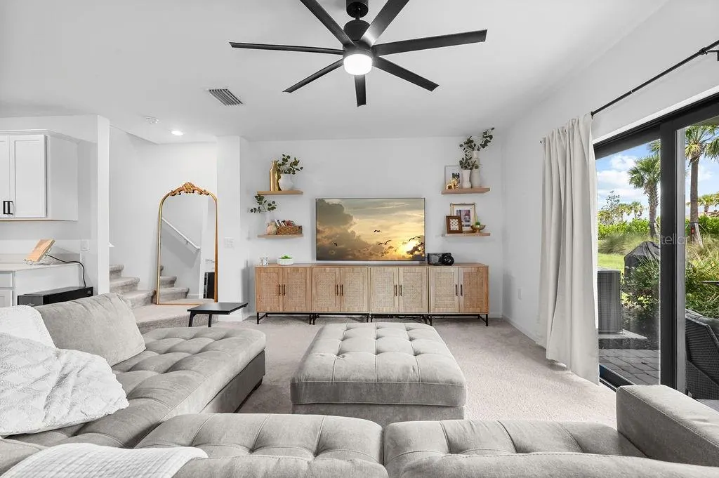 1840 VANORA LN