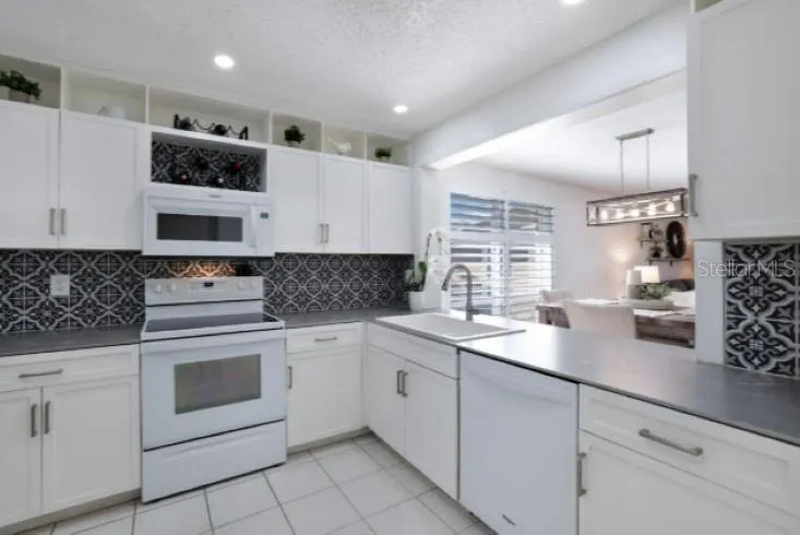 1250 YESICA ANN CIR #E201, #E201