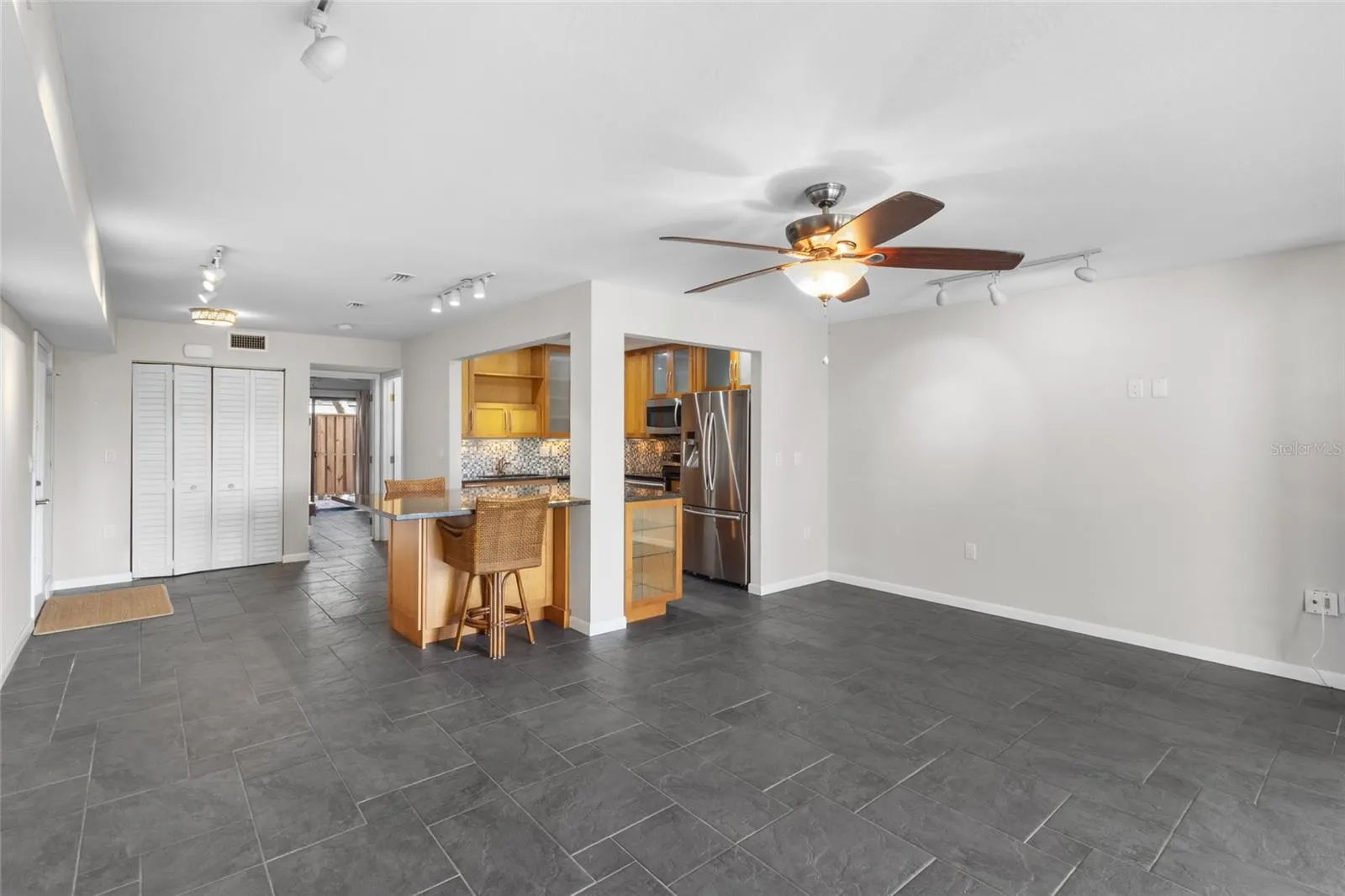 1526 PELICAN POINT DR #146, #146