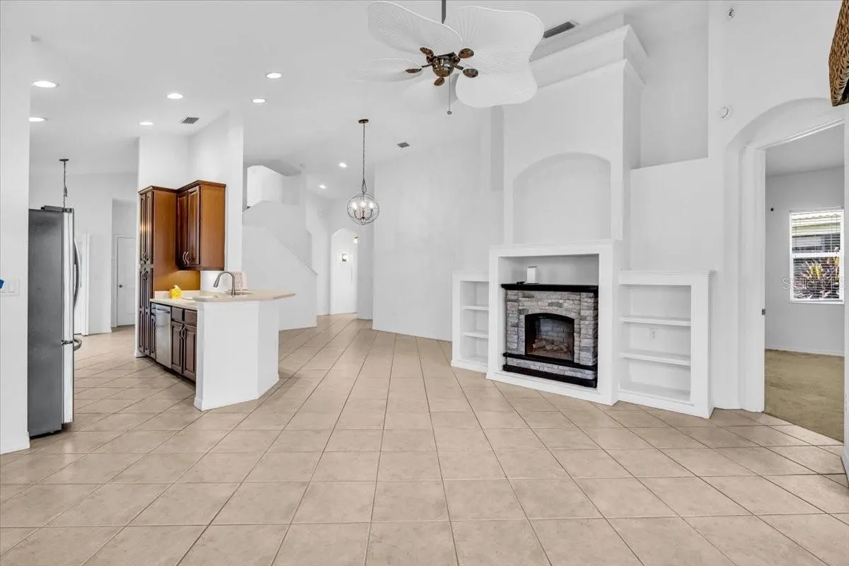 6393 ROOKERY CIR