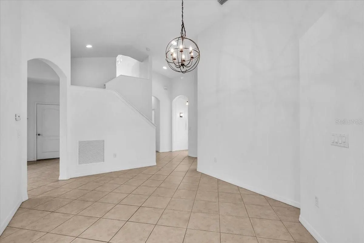 6393 ROOKERY CIR