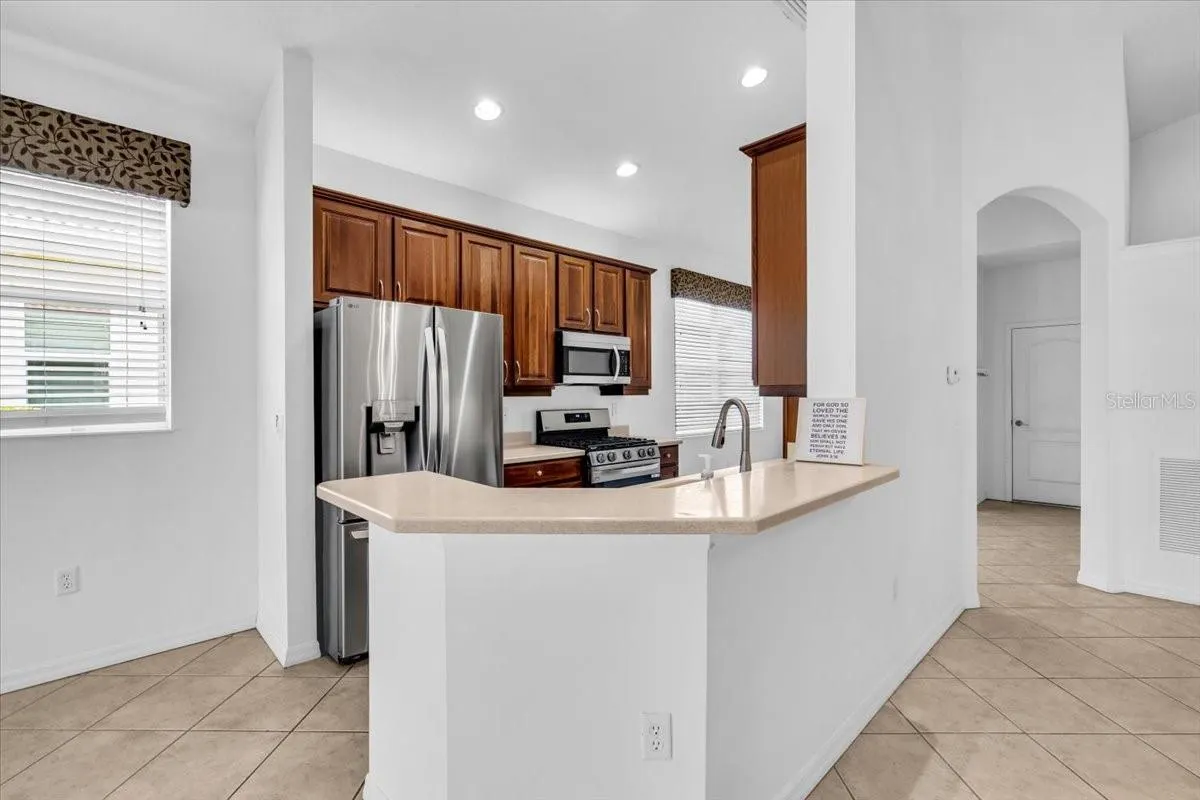 6393 ROOKERY CIR