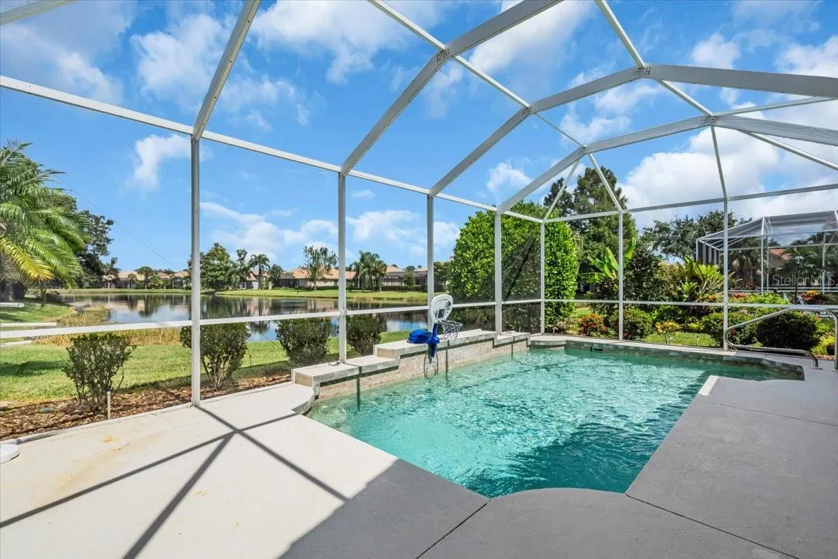 6393 ROOKERY CIR
