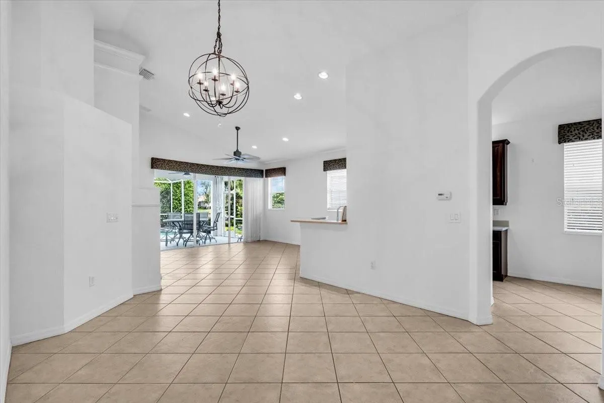 6393 ROOKERY CIR