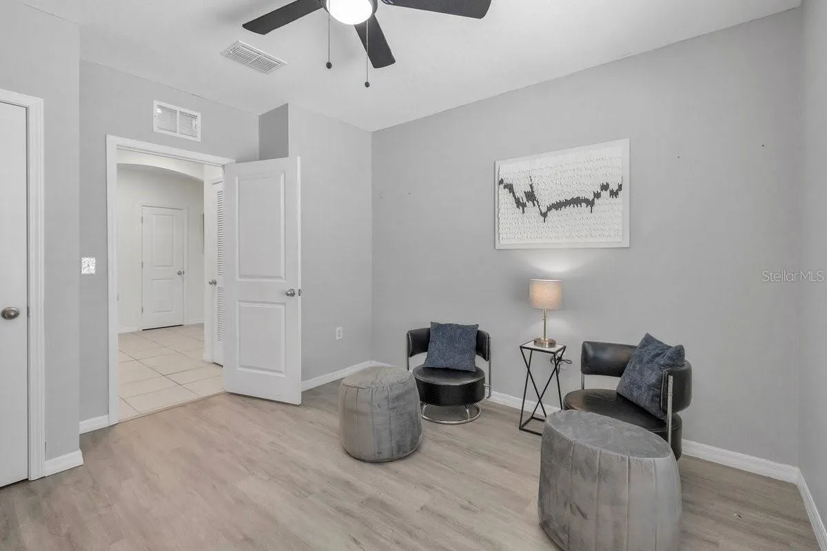 2423 MIZNER BAY AVE