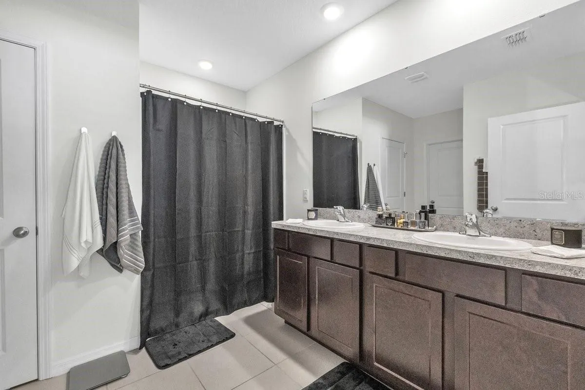 2423 MIZNER BAY AVE