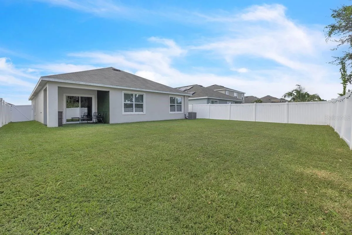 2423 MIZNER BAY AVE