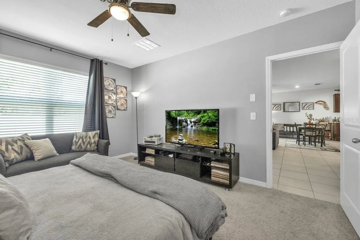 2423 MIZNER BAY AVE