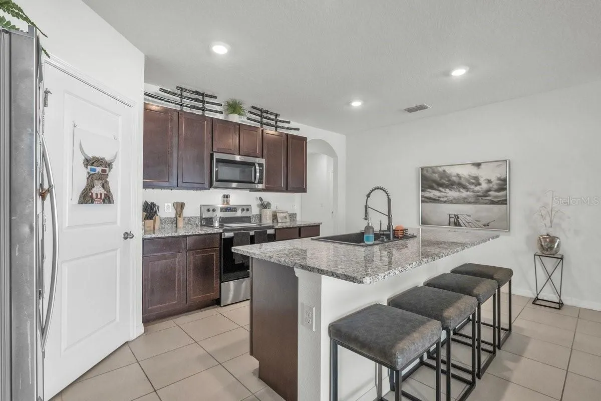 2423 MIZNER BAY AVE