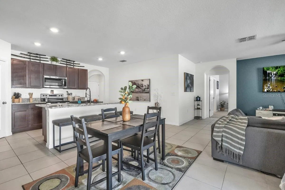 2423 MIZNER BAY AVE