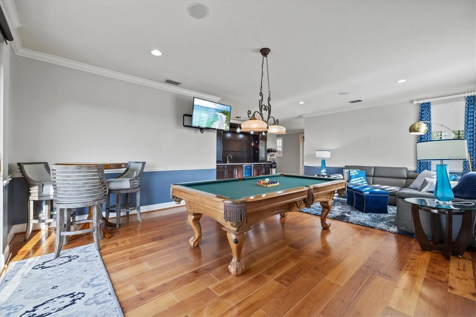 540 FORE DR