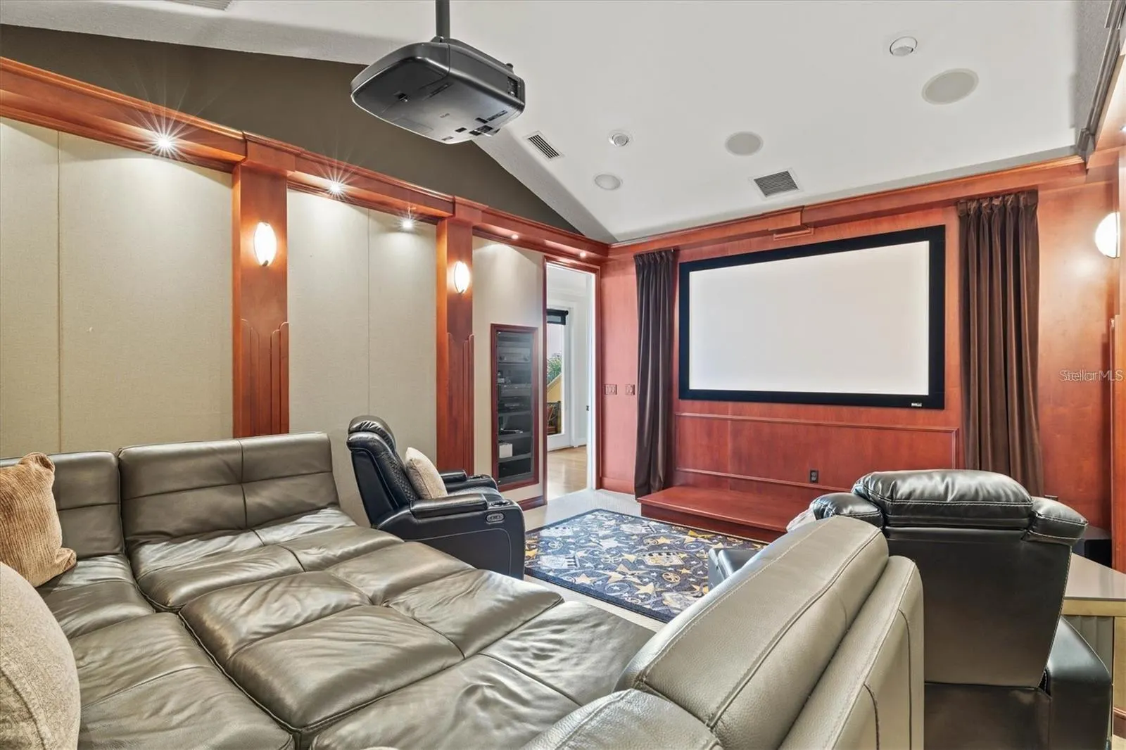 540 FORE DR