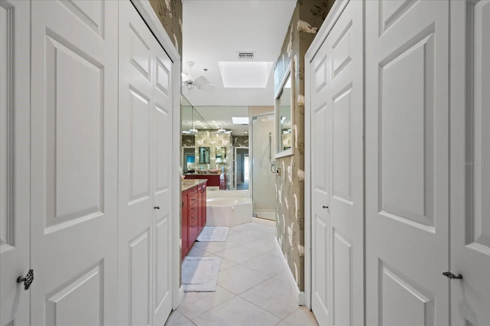 2254 HARBOUR COURT DR
