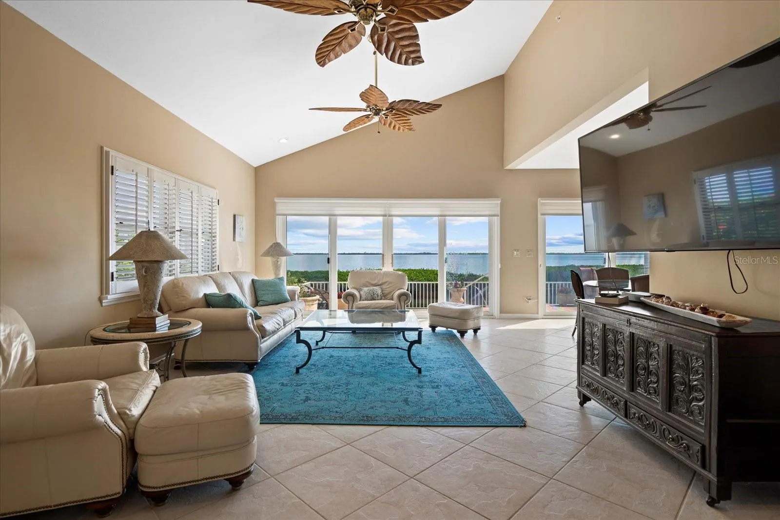 2254 HARBOUR COURT DR
