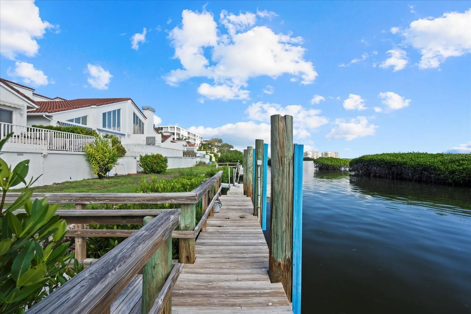 2254 HARBOUR COURT DR