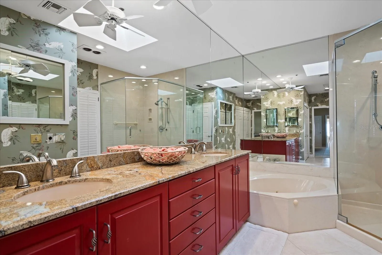 2254 HARBOUR COURT DR