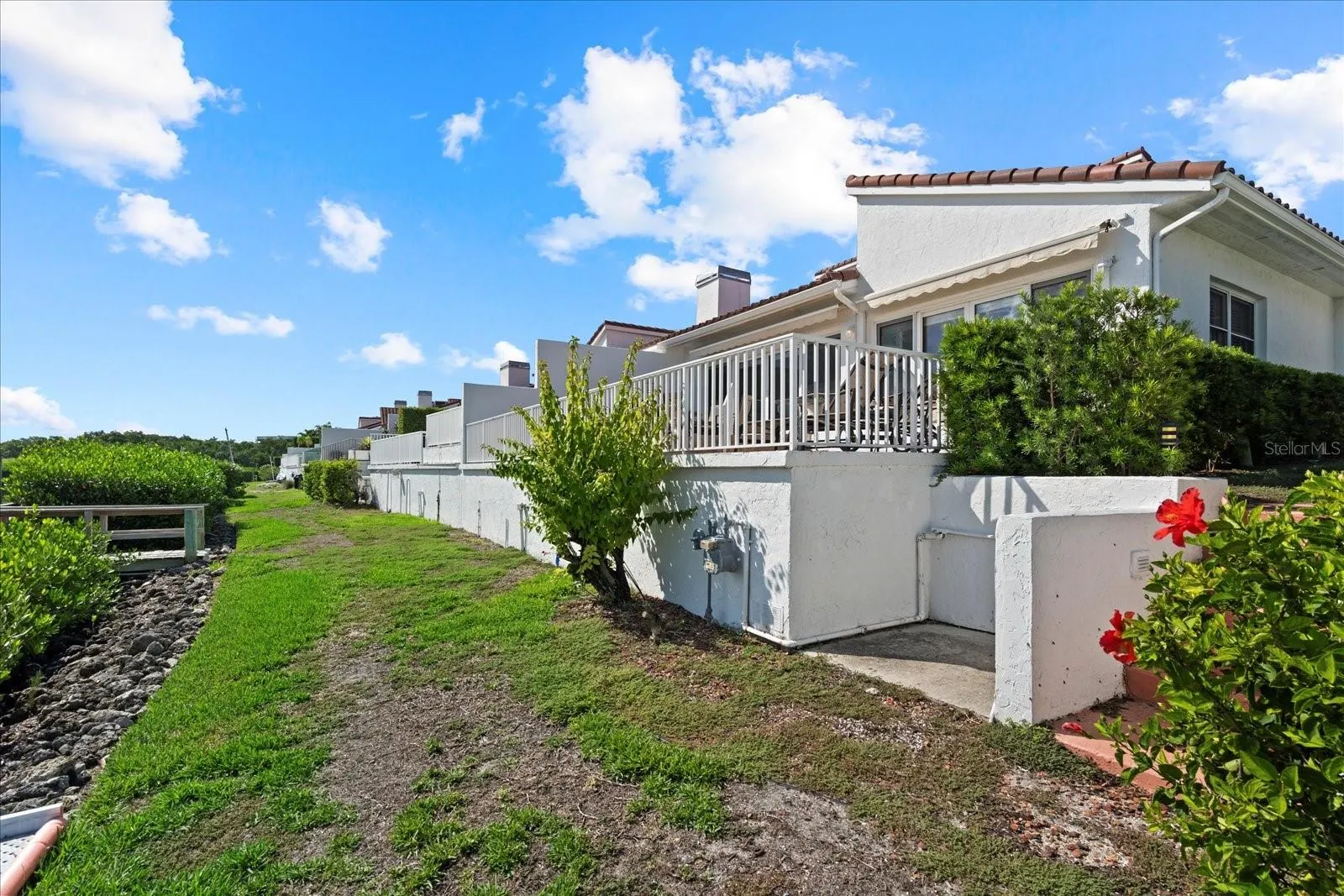2254 HARBOUR COURT DR