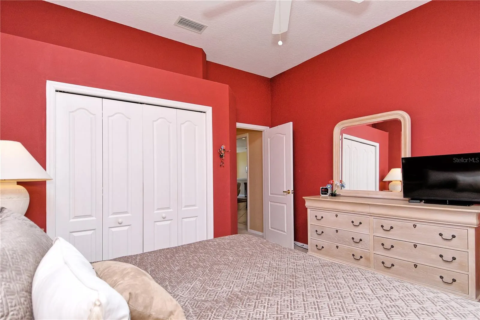 4611 SAMOSET DR