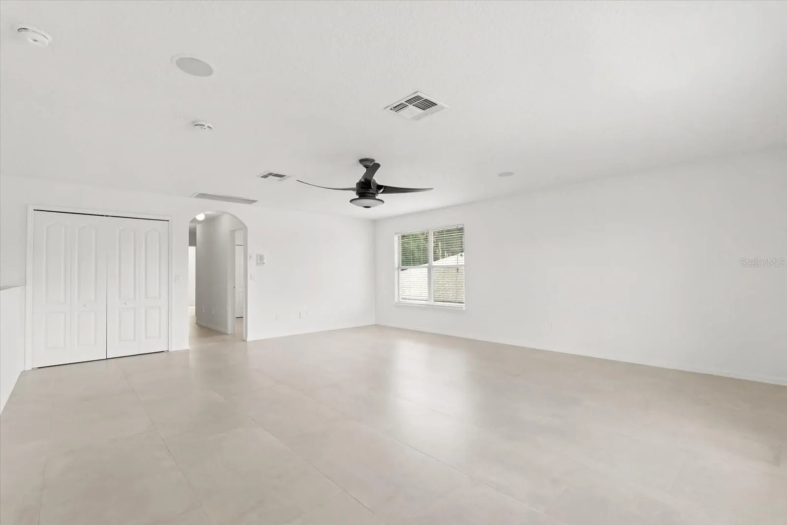 316 CLYDESDALE CIR