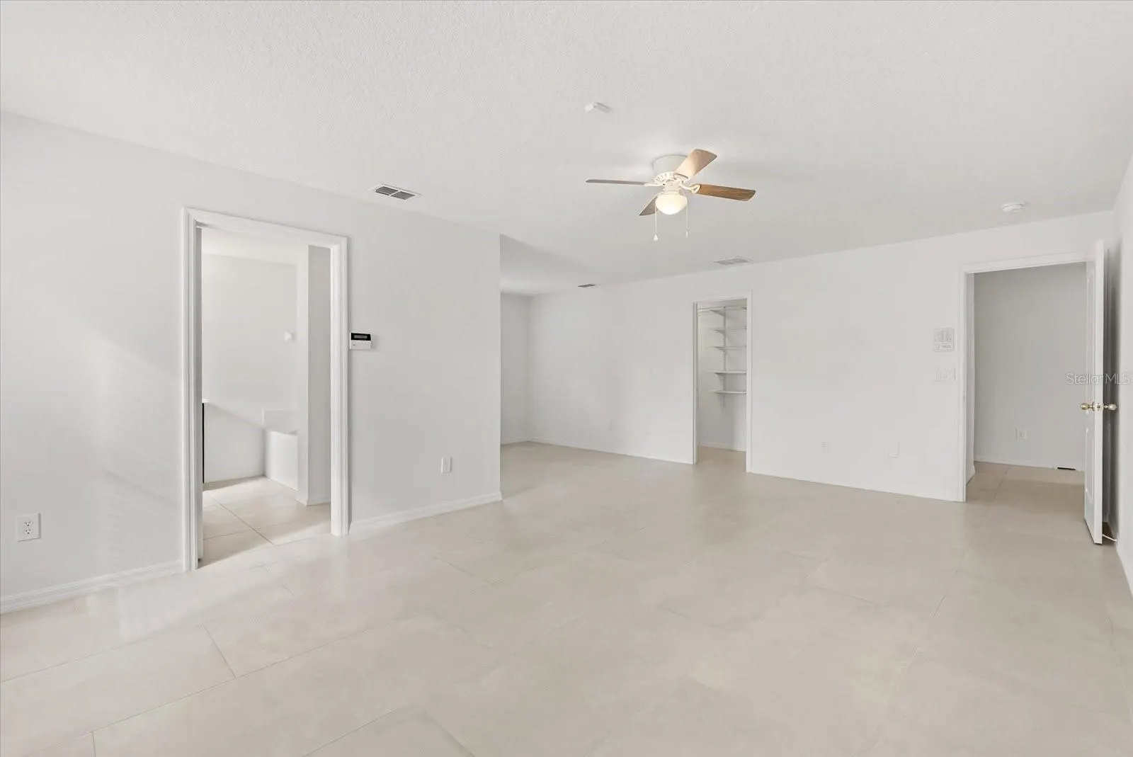 316 CLYDESDALE CIR