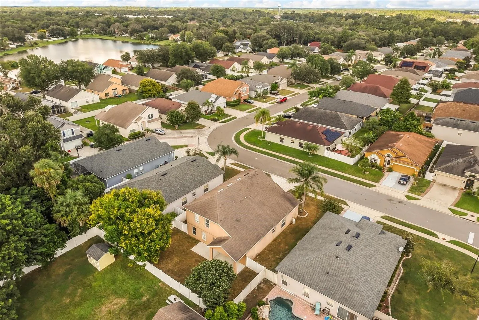 316 CLYDESDALE CIR
