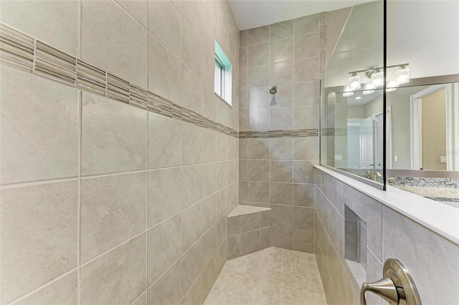 513 MARAVIYA BLVD