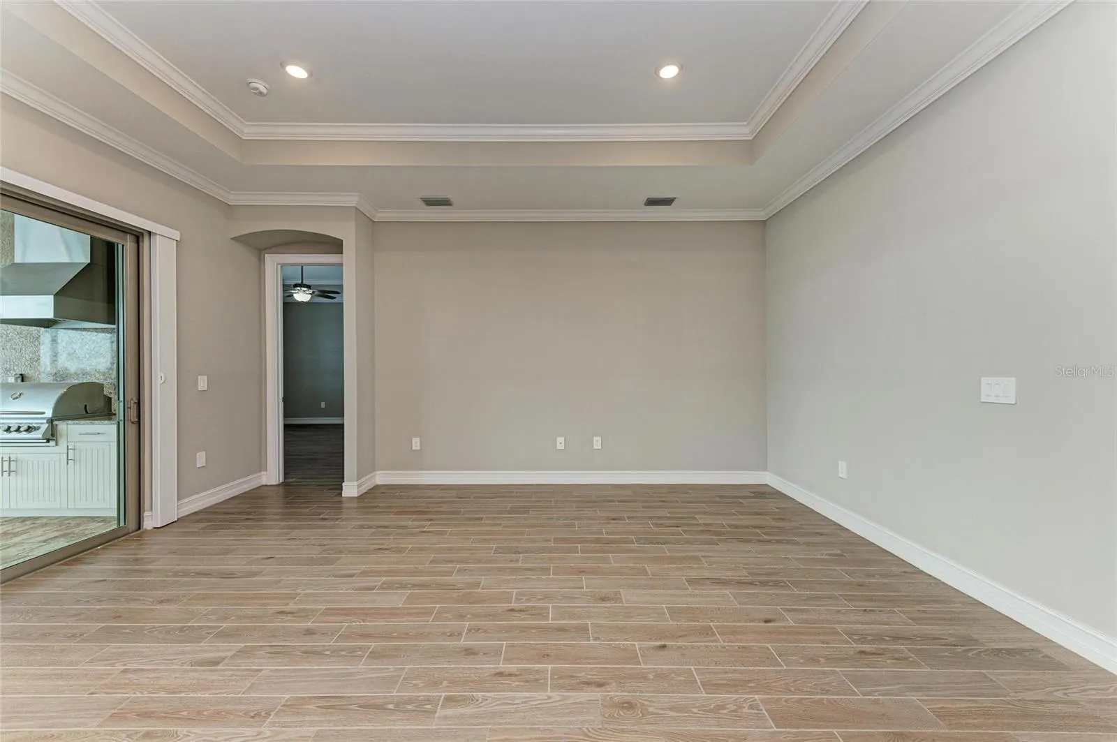 513 MARAVIYA BLVD