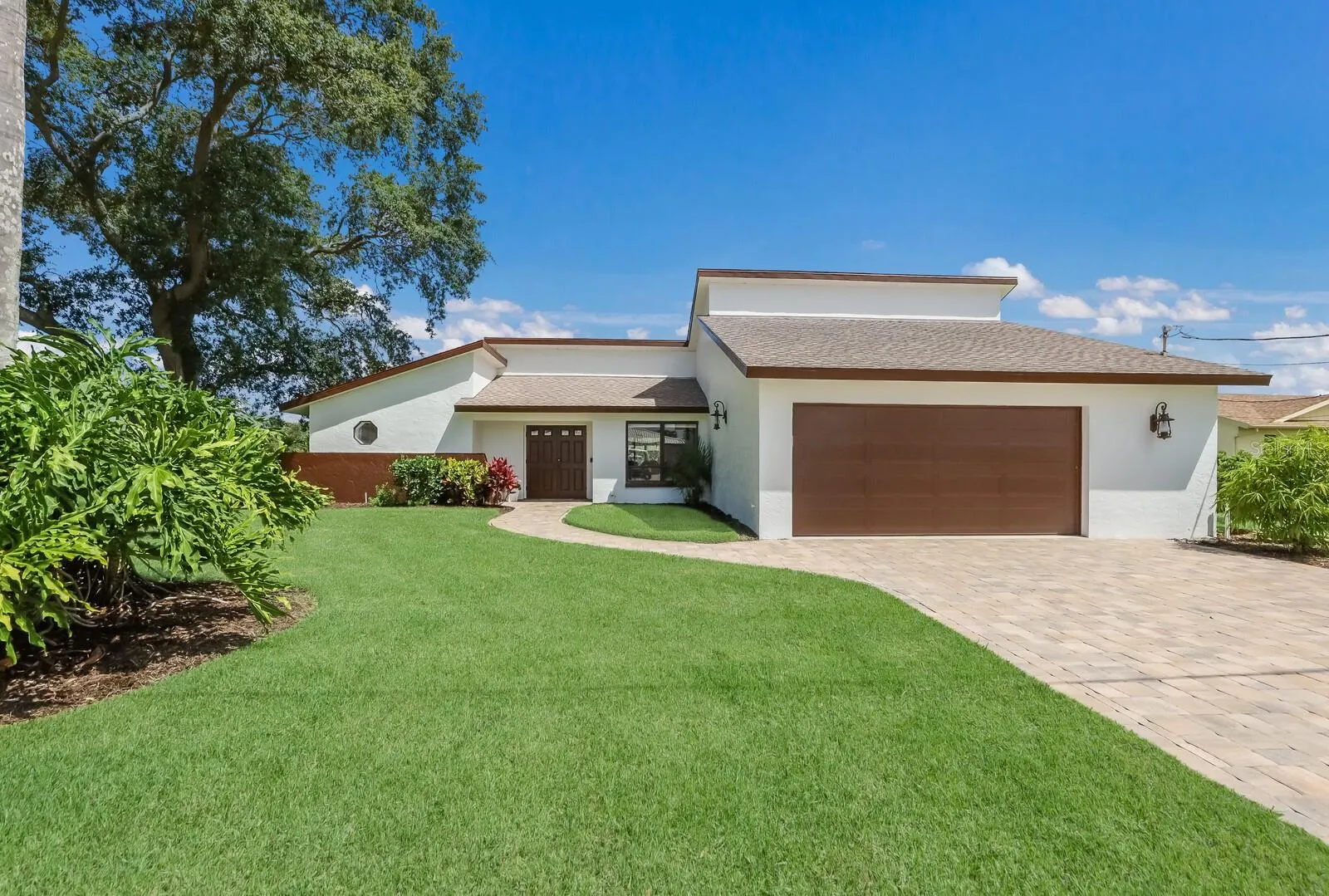 5424 AMERICA DR