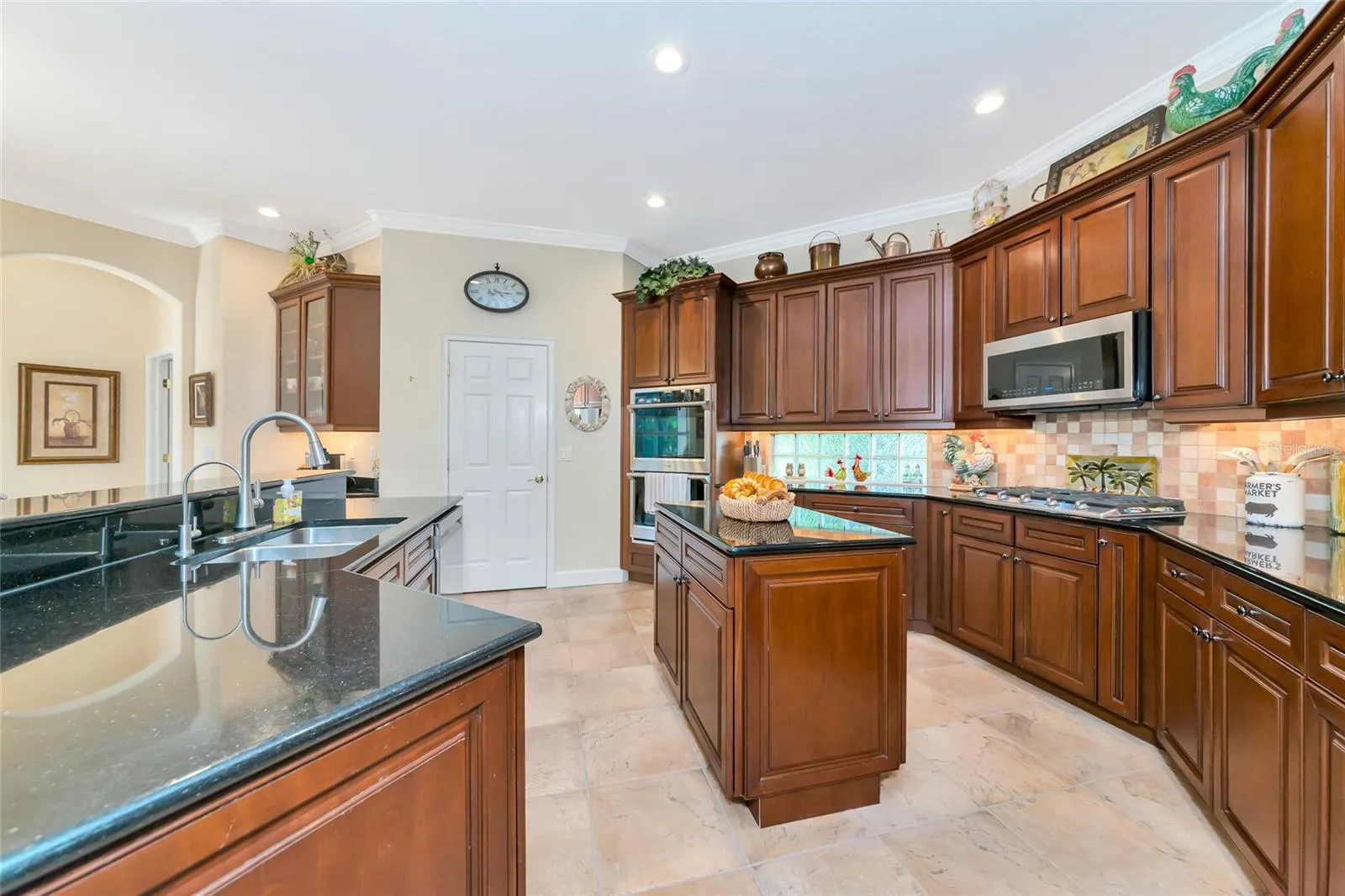 10014 DAY LILY CT