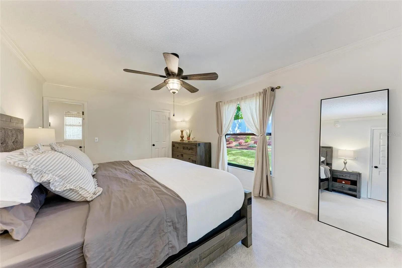 6910 ARBOR OAKS CT