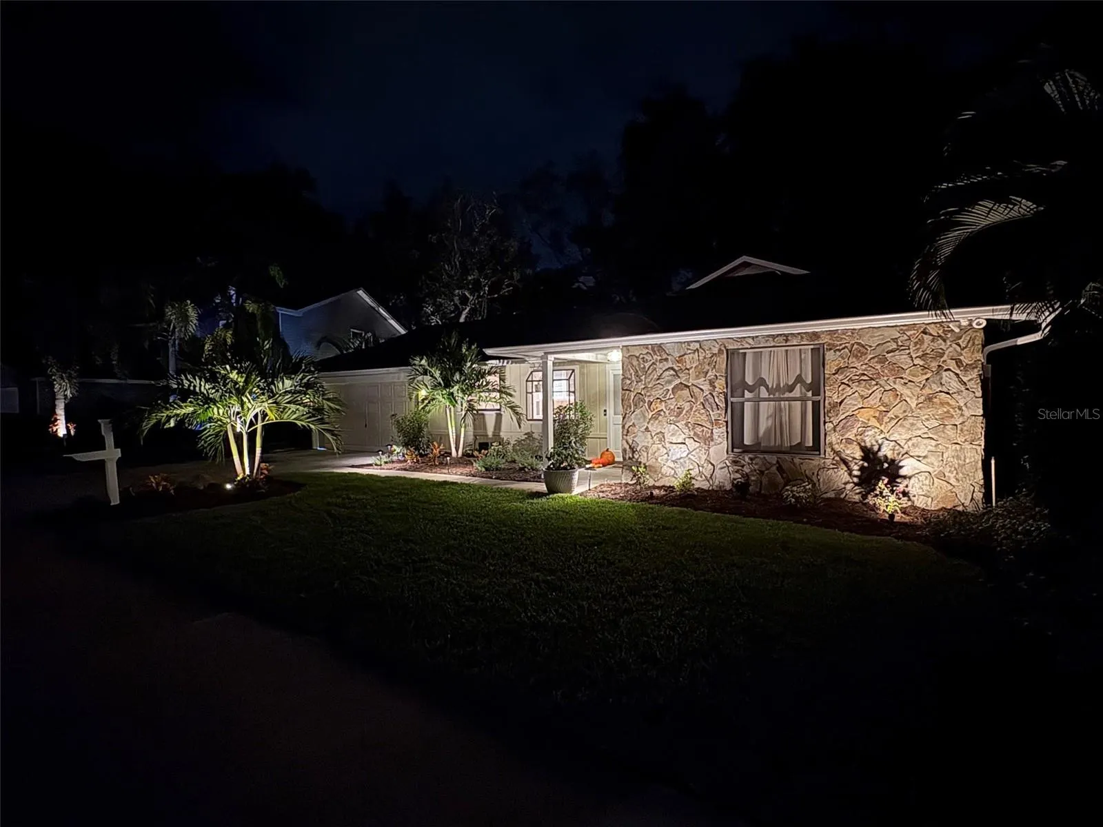 6910 ARBOR OAKS CT