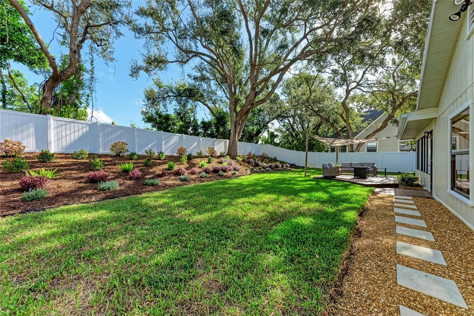 6910 ARBOR OAKS CT